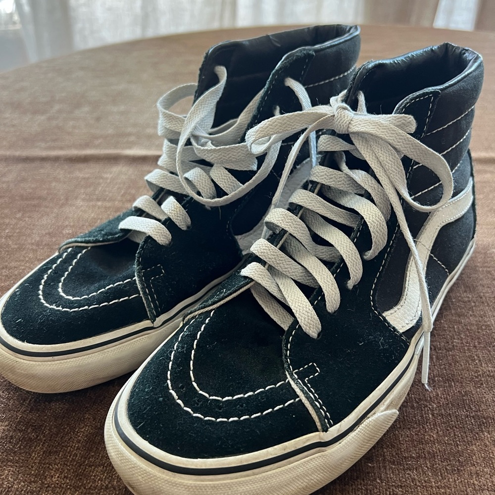 Vans off the wall high top skateboard sneakers men’s size 6.5 Women’s 8.0